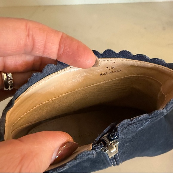 Pelle Moda Yilo Scalloped Bootie - Picture 6 of 7